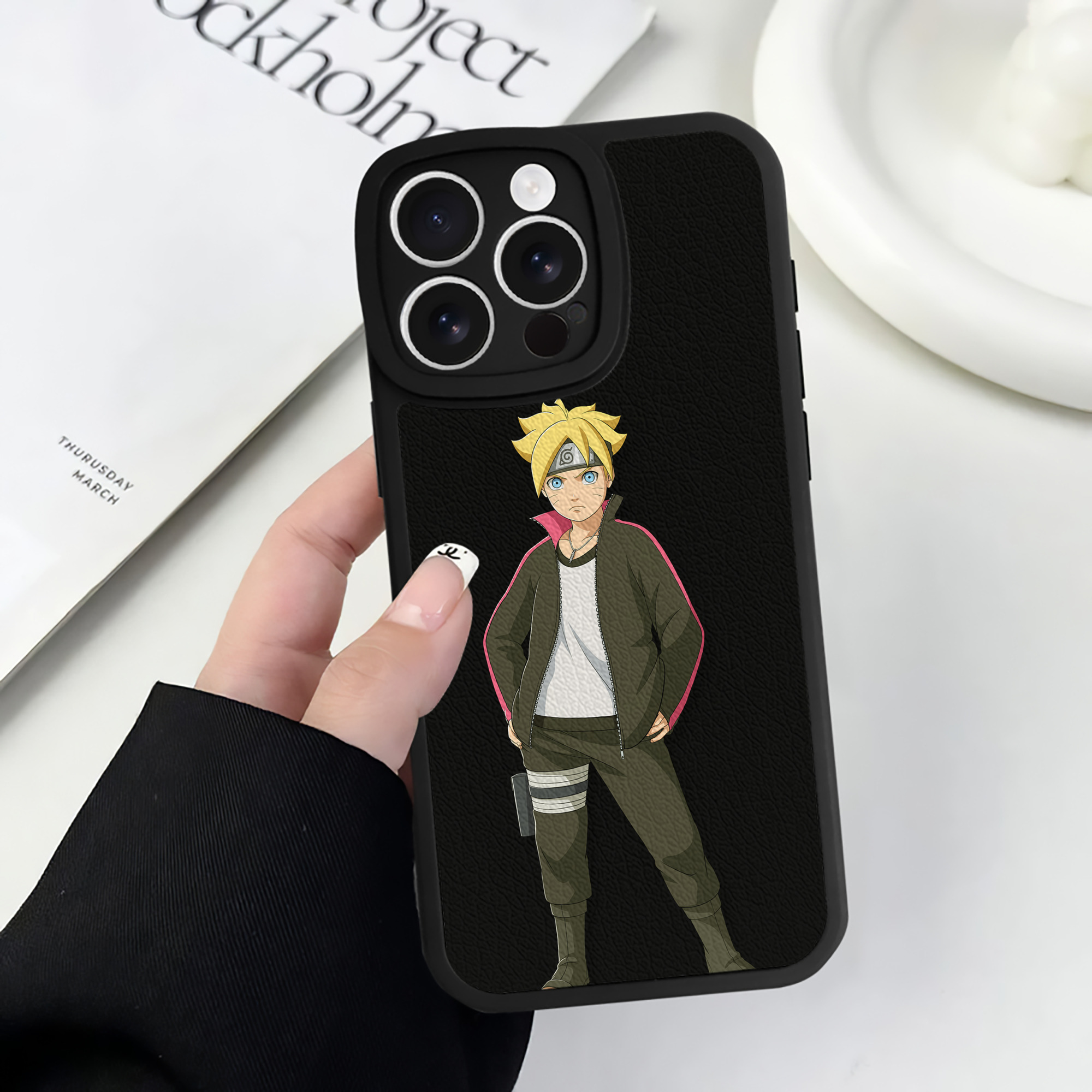 （画像用） NARUTO -ナルト- うずまき ボルト Uzumaki Boruto 【iPhone 16シリーズ対応】シリコンスマホケース（レザー調） 材質：シリコン